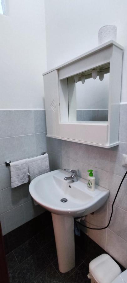 La Casa Di Periferia Apartment Bari Bagian luar foto